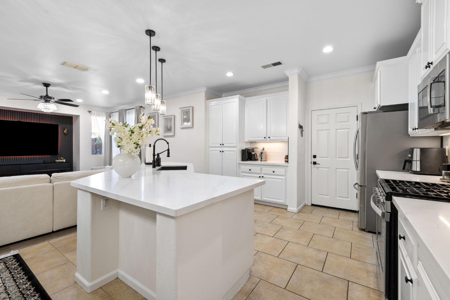 3028 Spoonwood Way