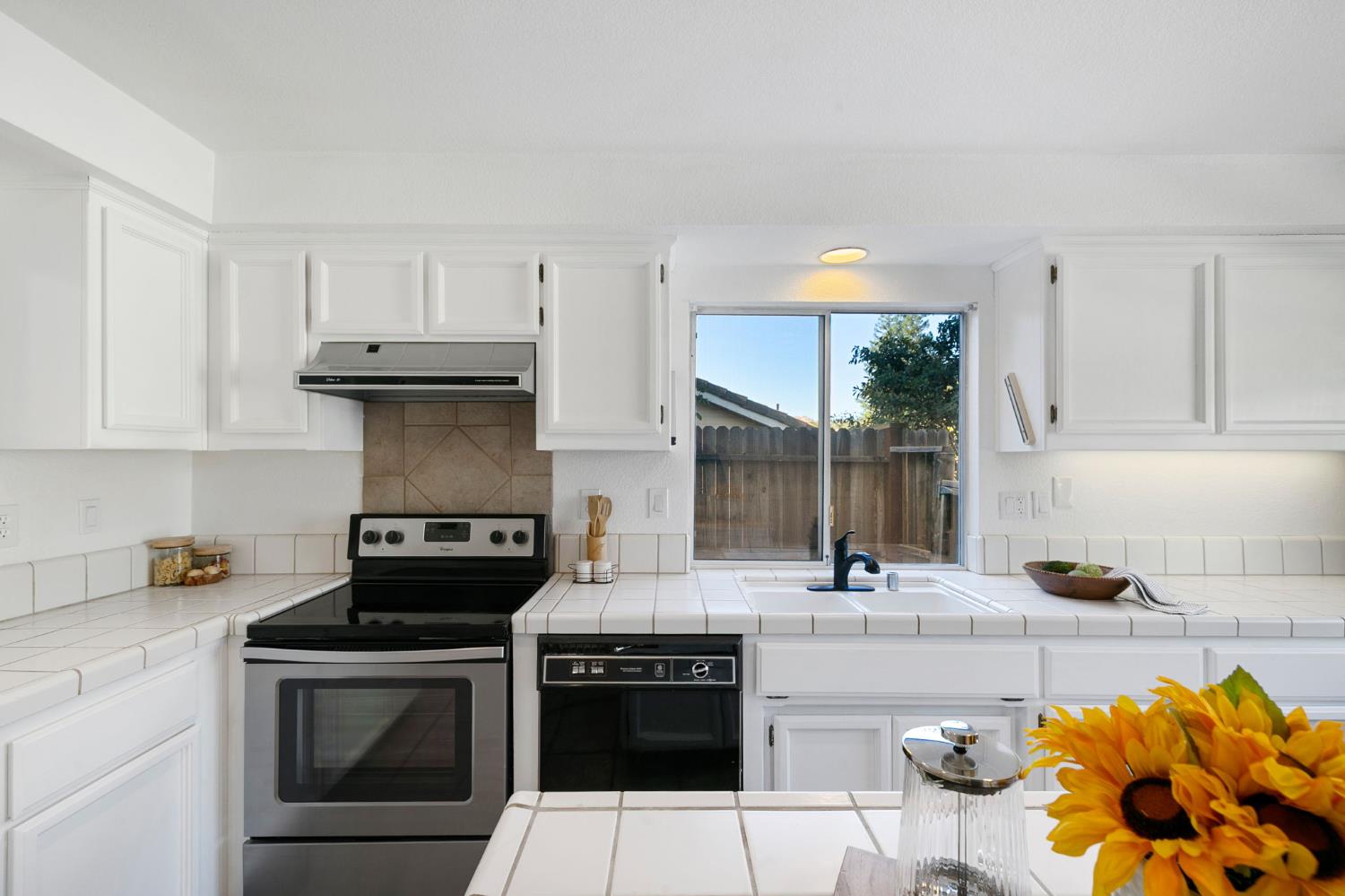 15190 Celebrar Street