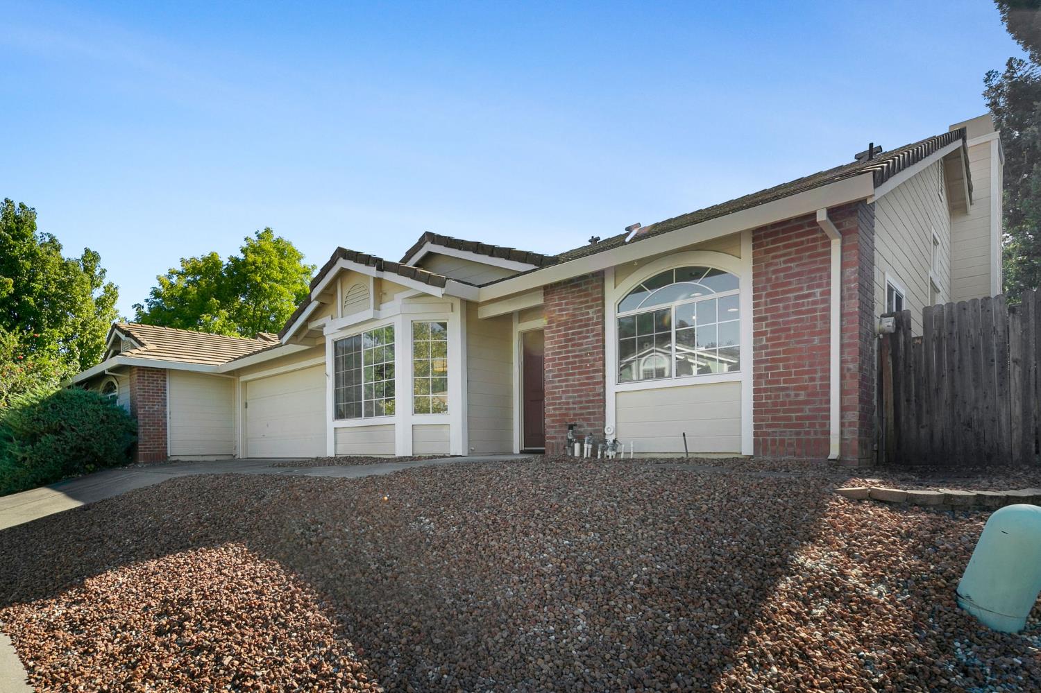 15190 Celebrar Street