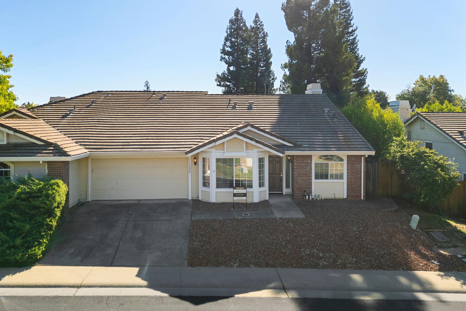 15190 Celebrar Street