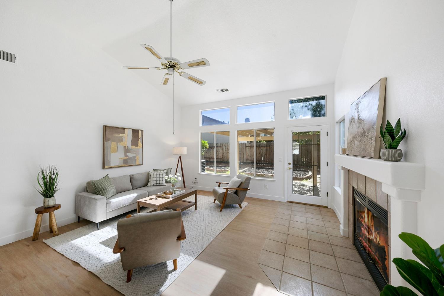 15190 Celebrar Street