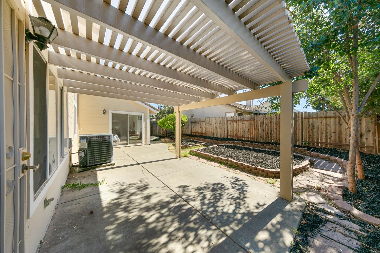 15190 Celebrar Street