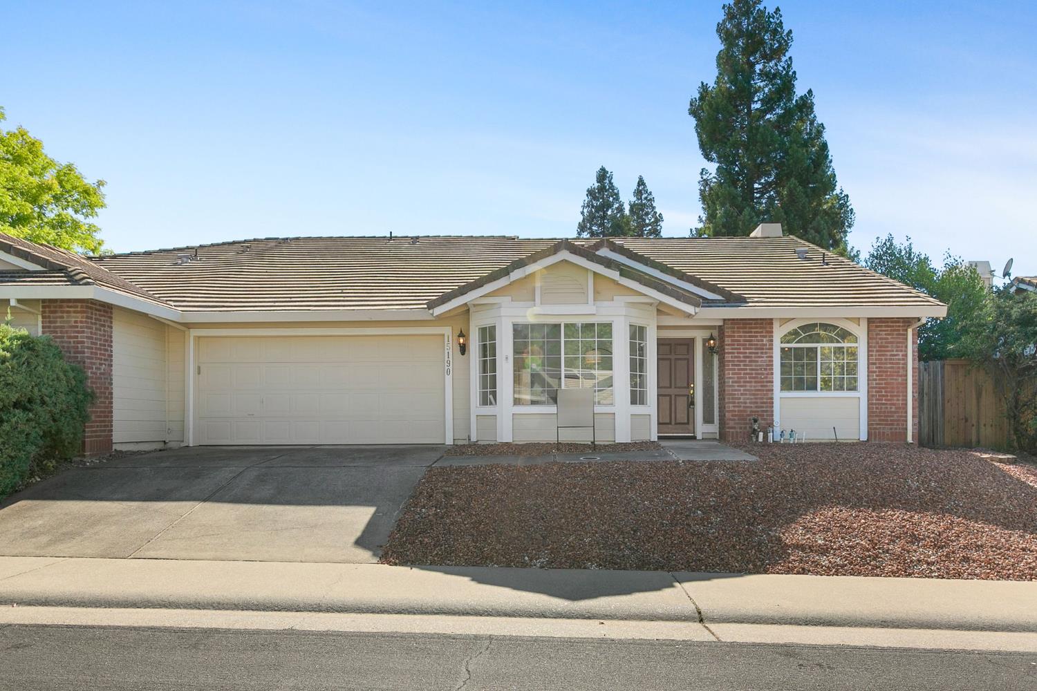 15190 Celebrar Street