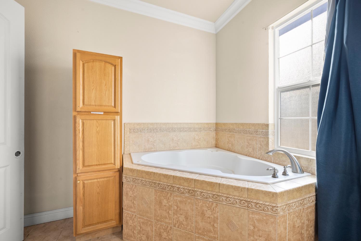 6581 Wisconsin Avenue