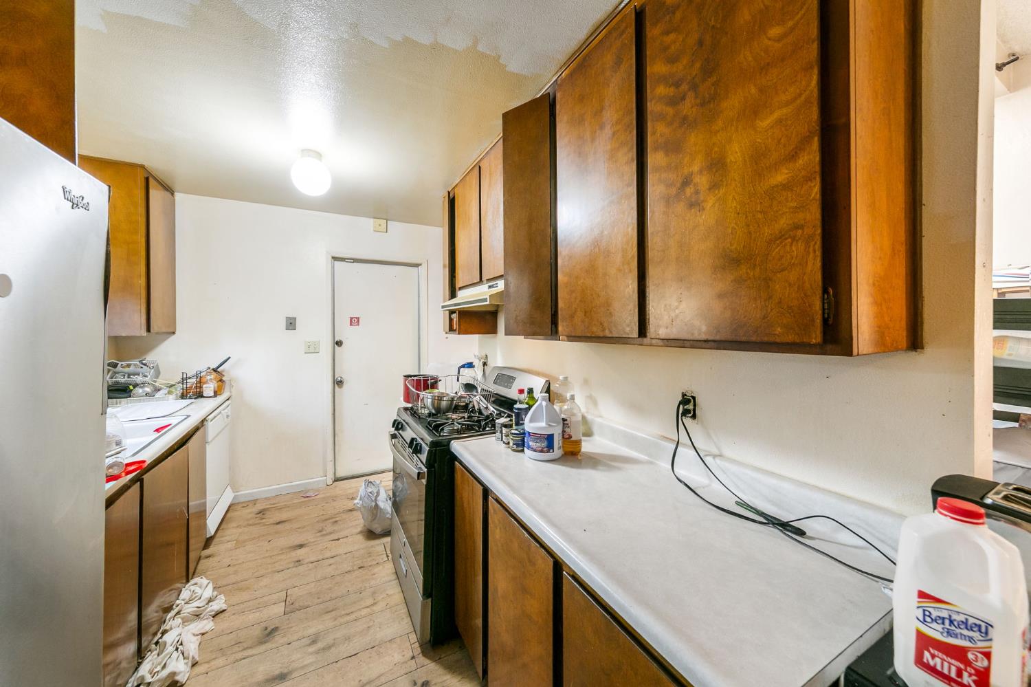 4745 Oakhollow Drive