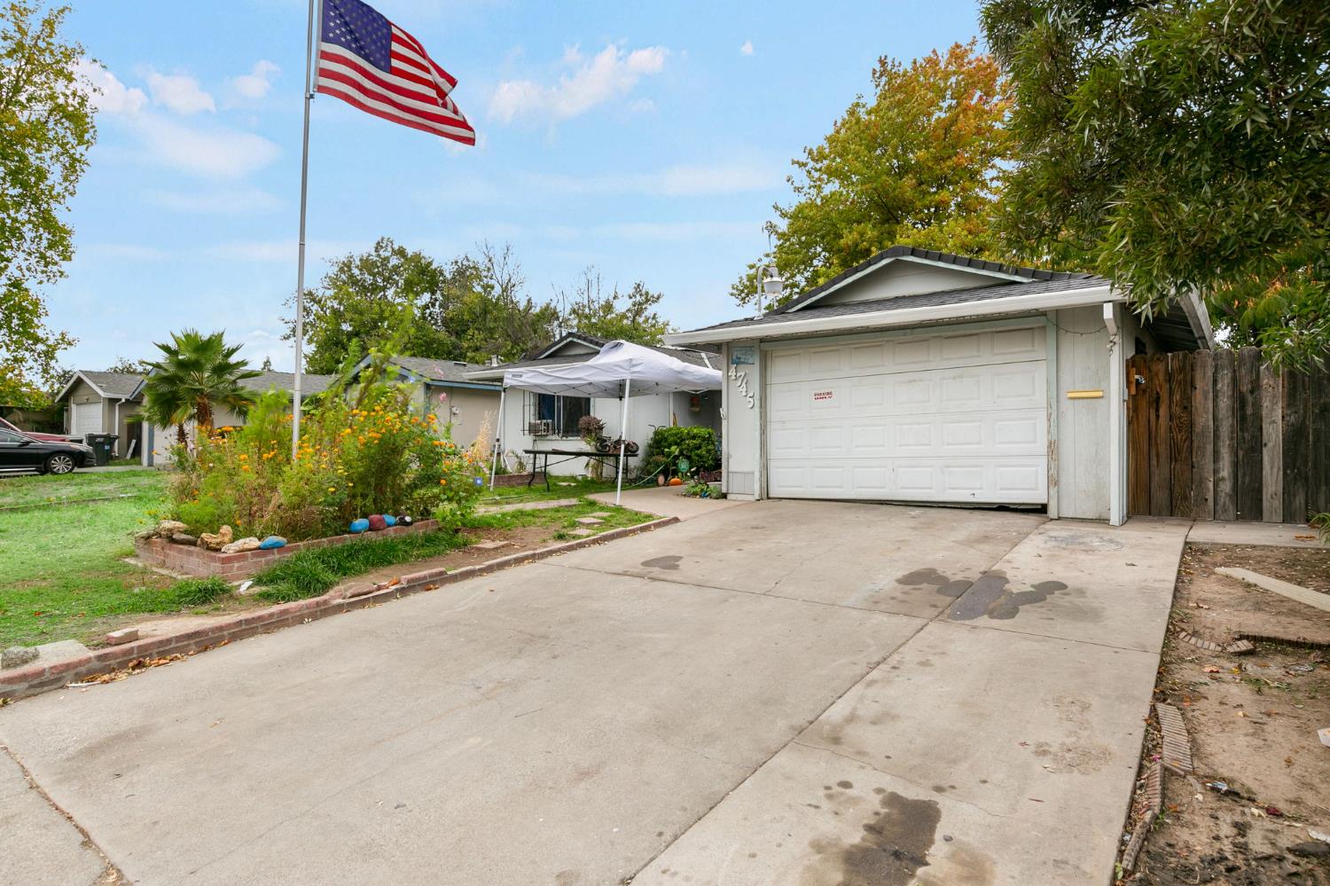 4745 Oakhollow Drive