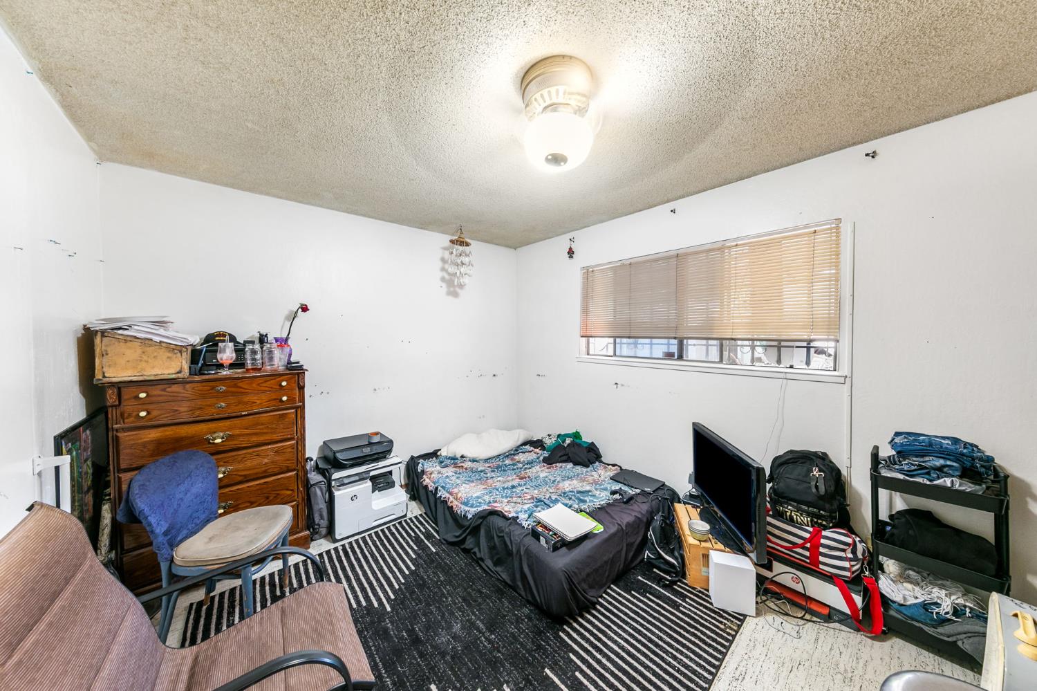 4745 Oakhollow Drive