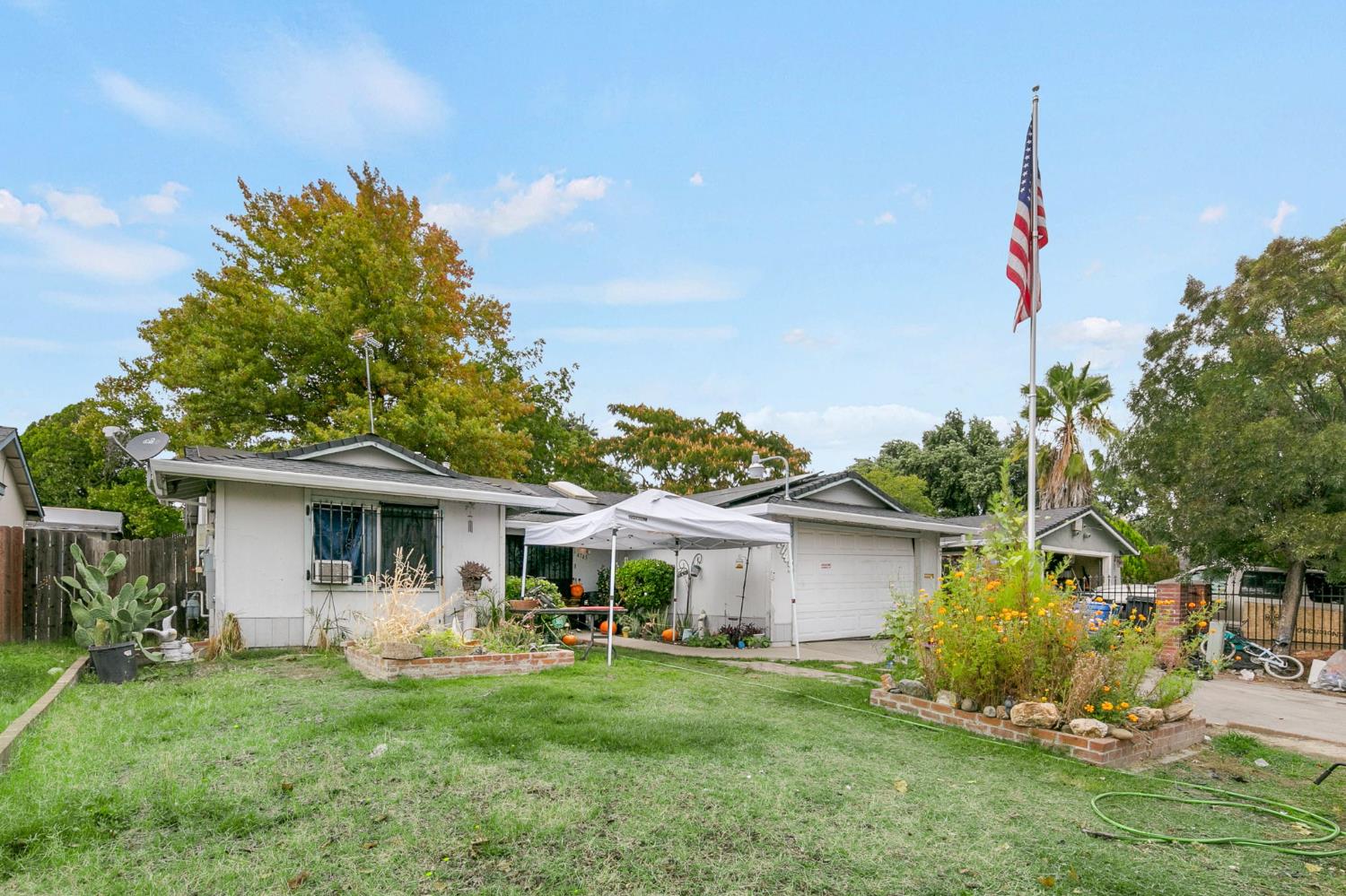 4745 Oakhollow Drive