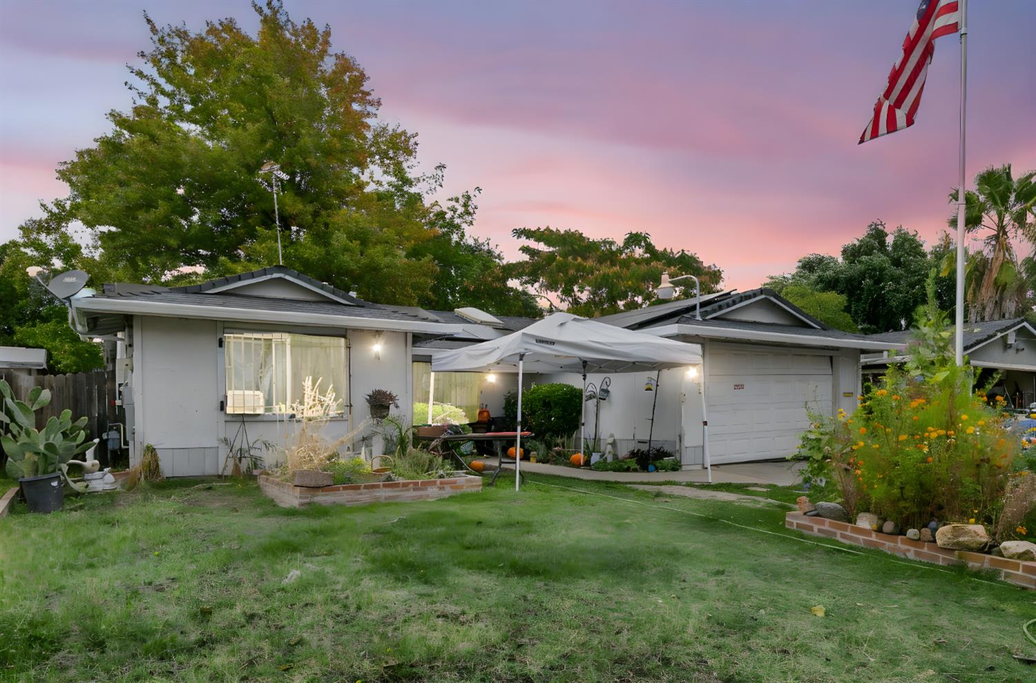 4745 Oakhollow Drive