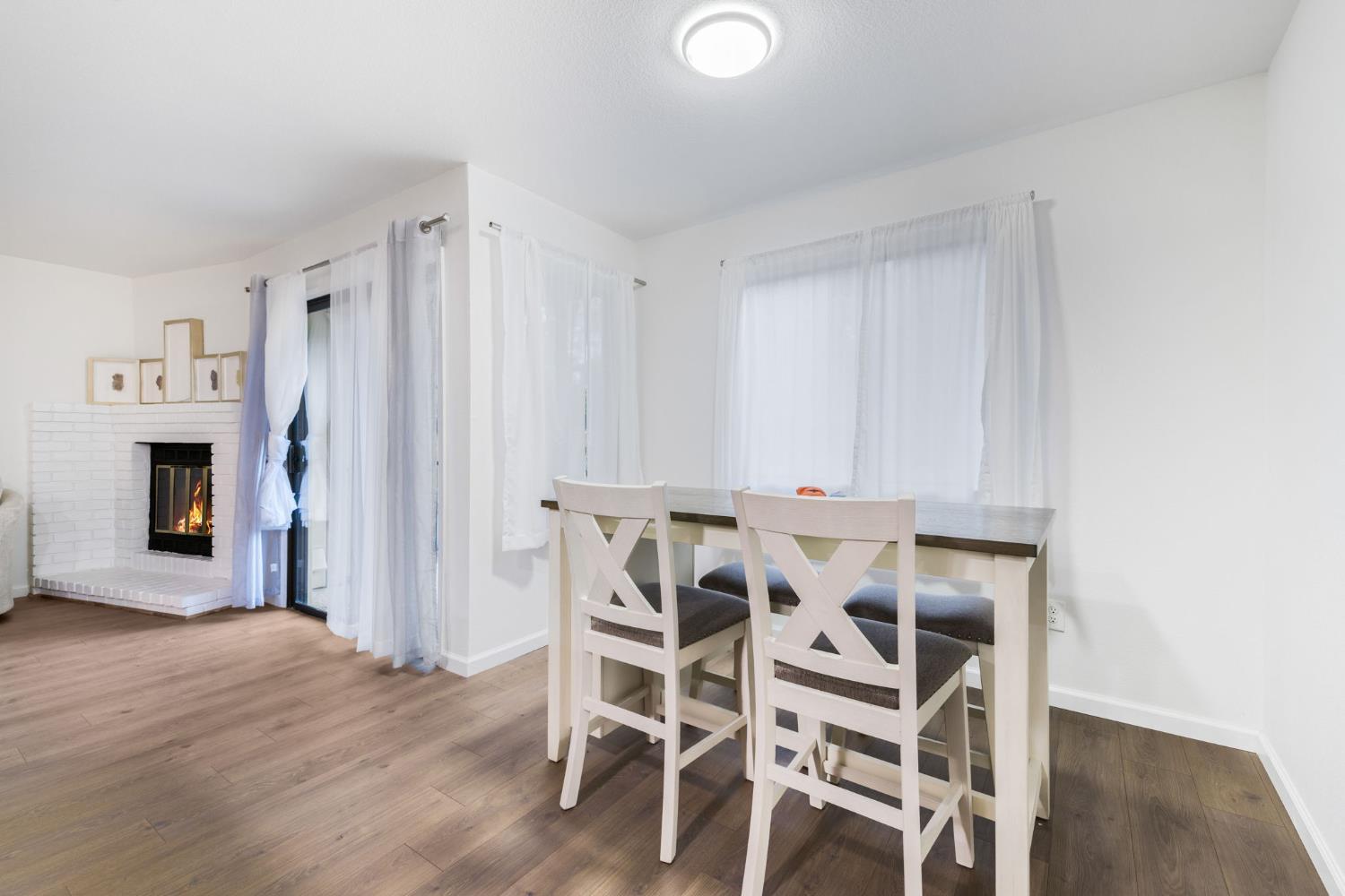 5640 Verner Oak Court 2