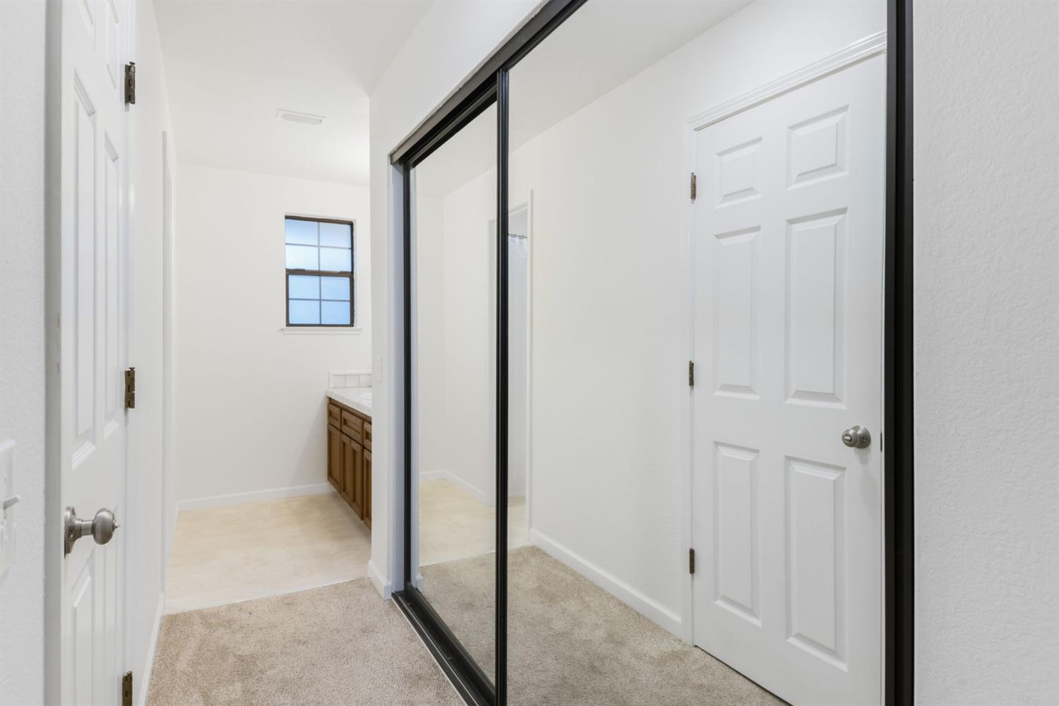 5640 Verner Oak Court 2