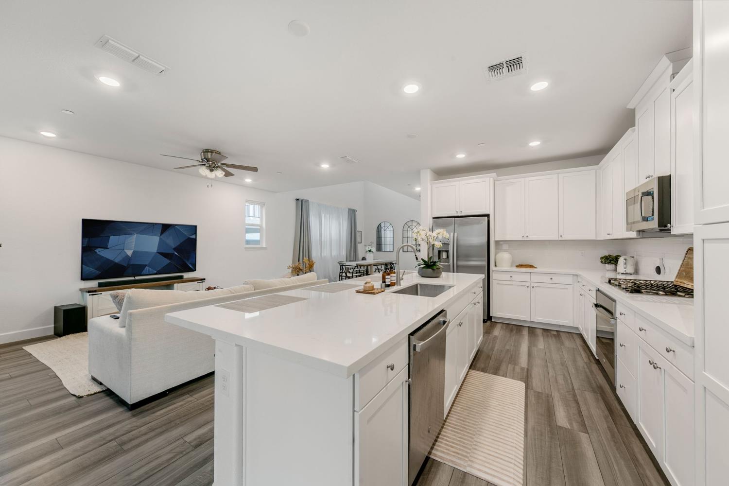 5743 Littlestone Street