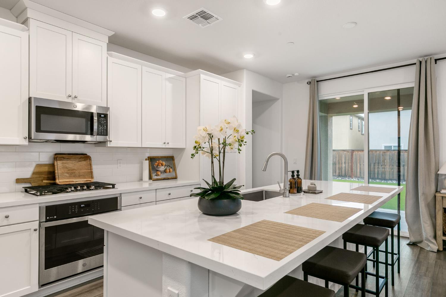 5743 Littlestone Street