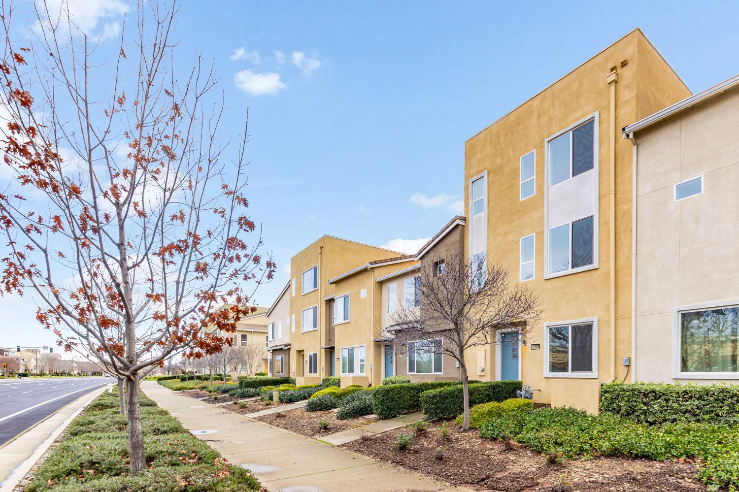 10946 International Drive