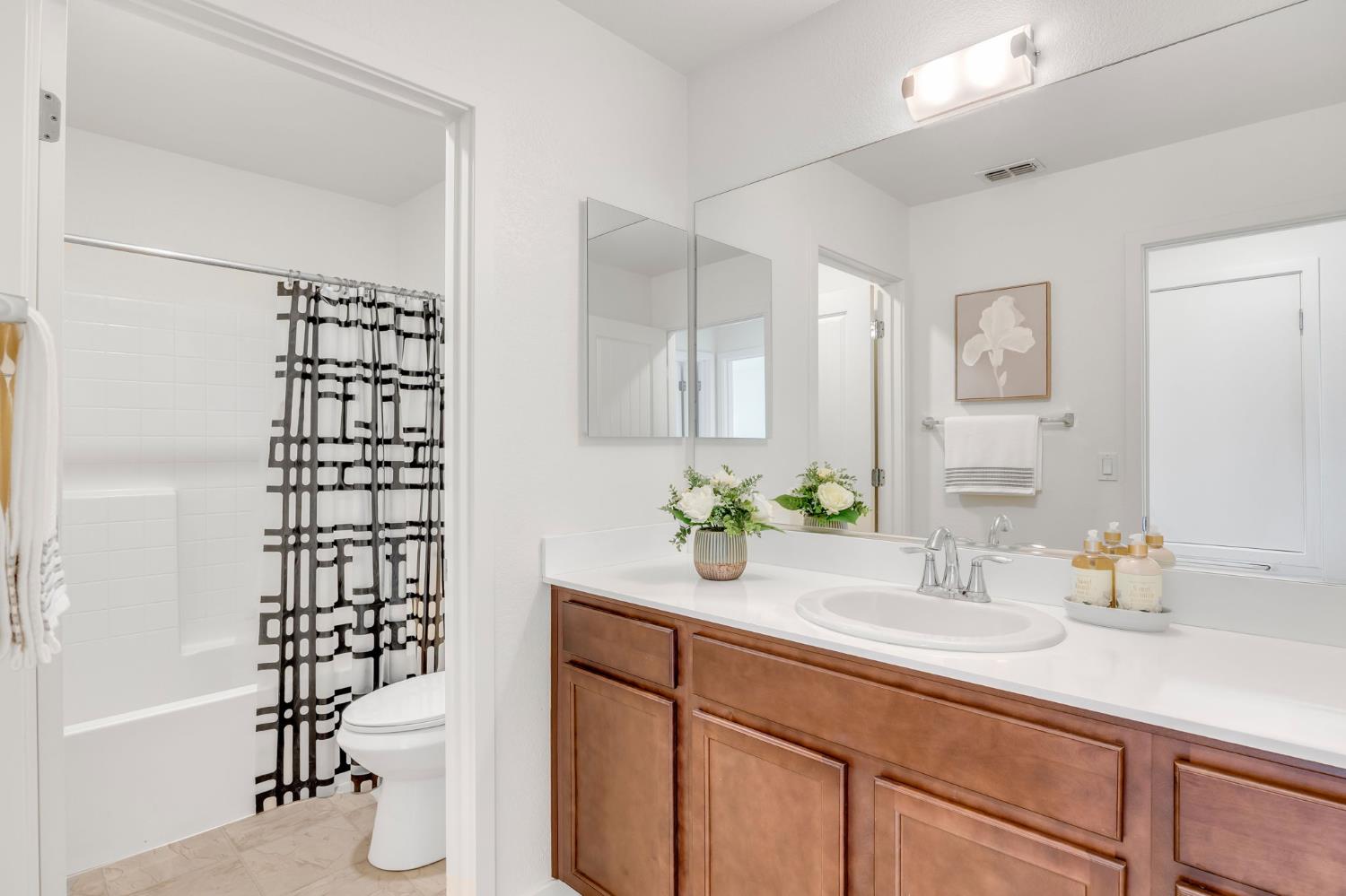 10946 International Drive