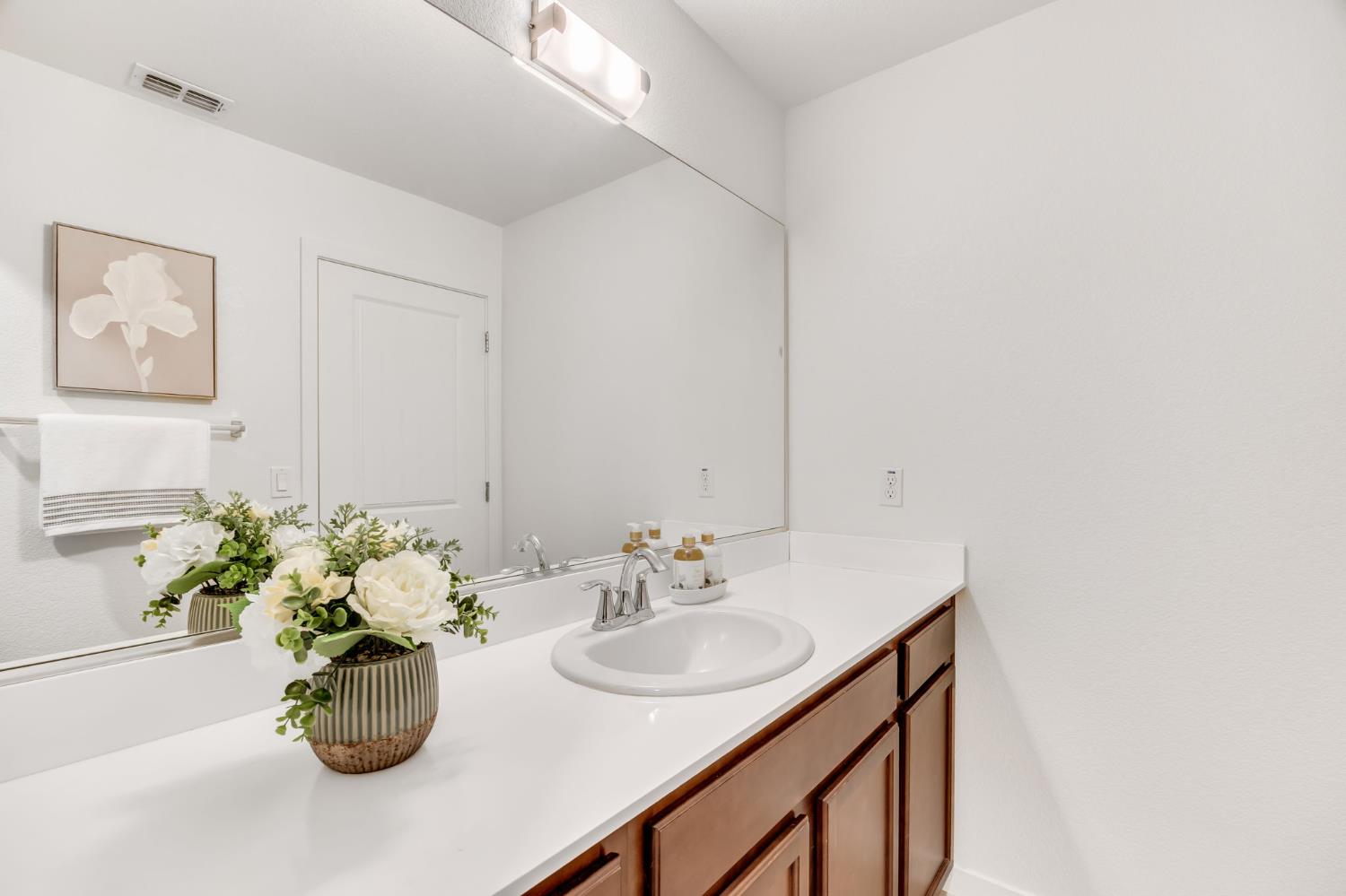 10946 International Drive