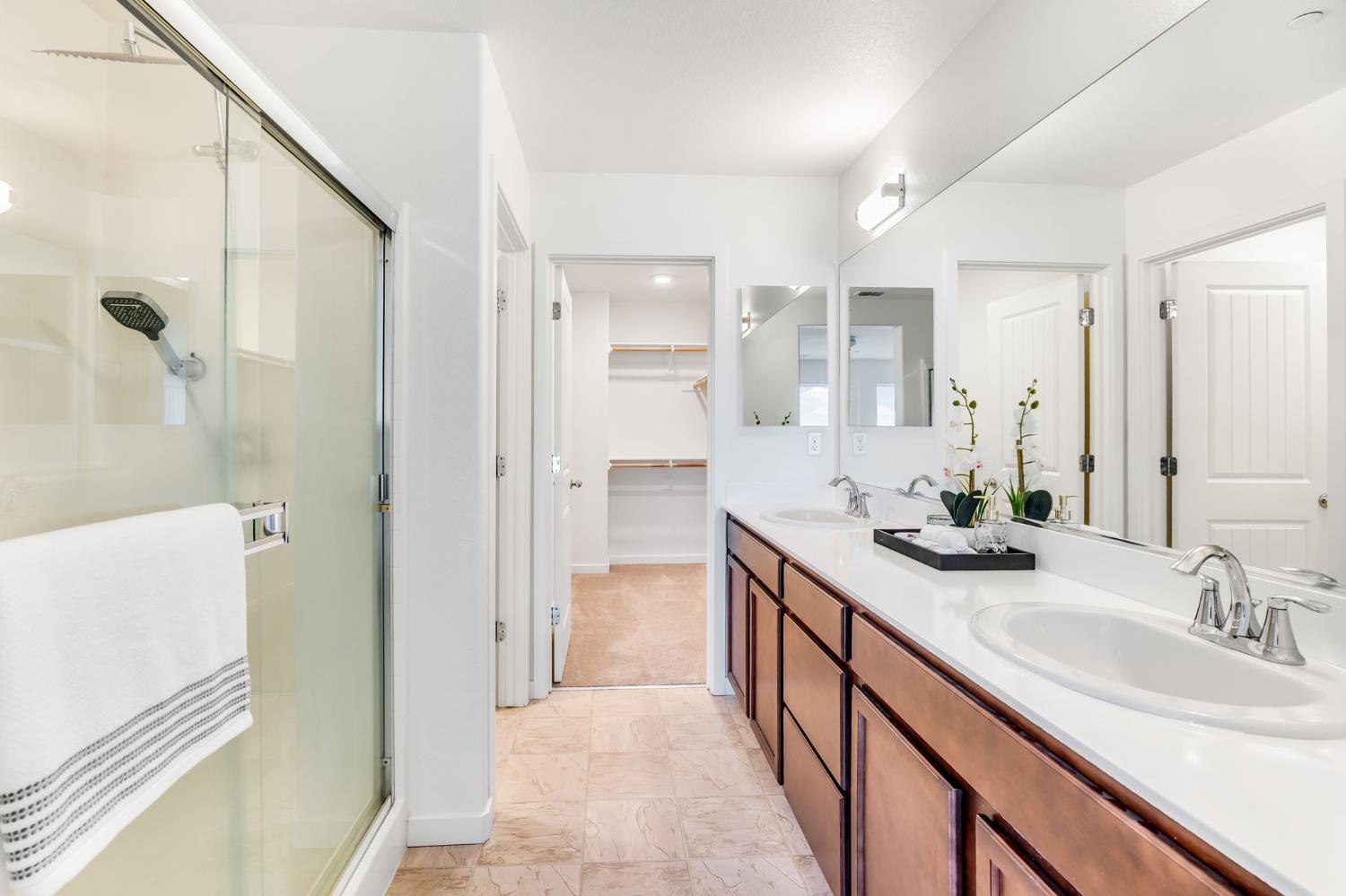 10946 International Drive