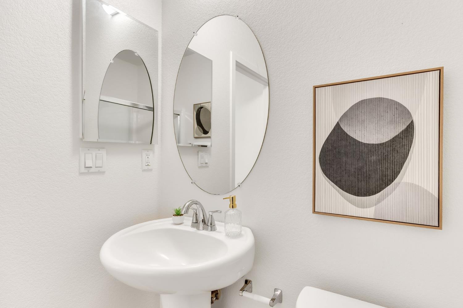 10946 International Drive