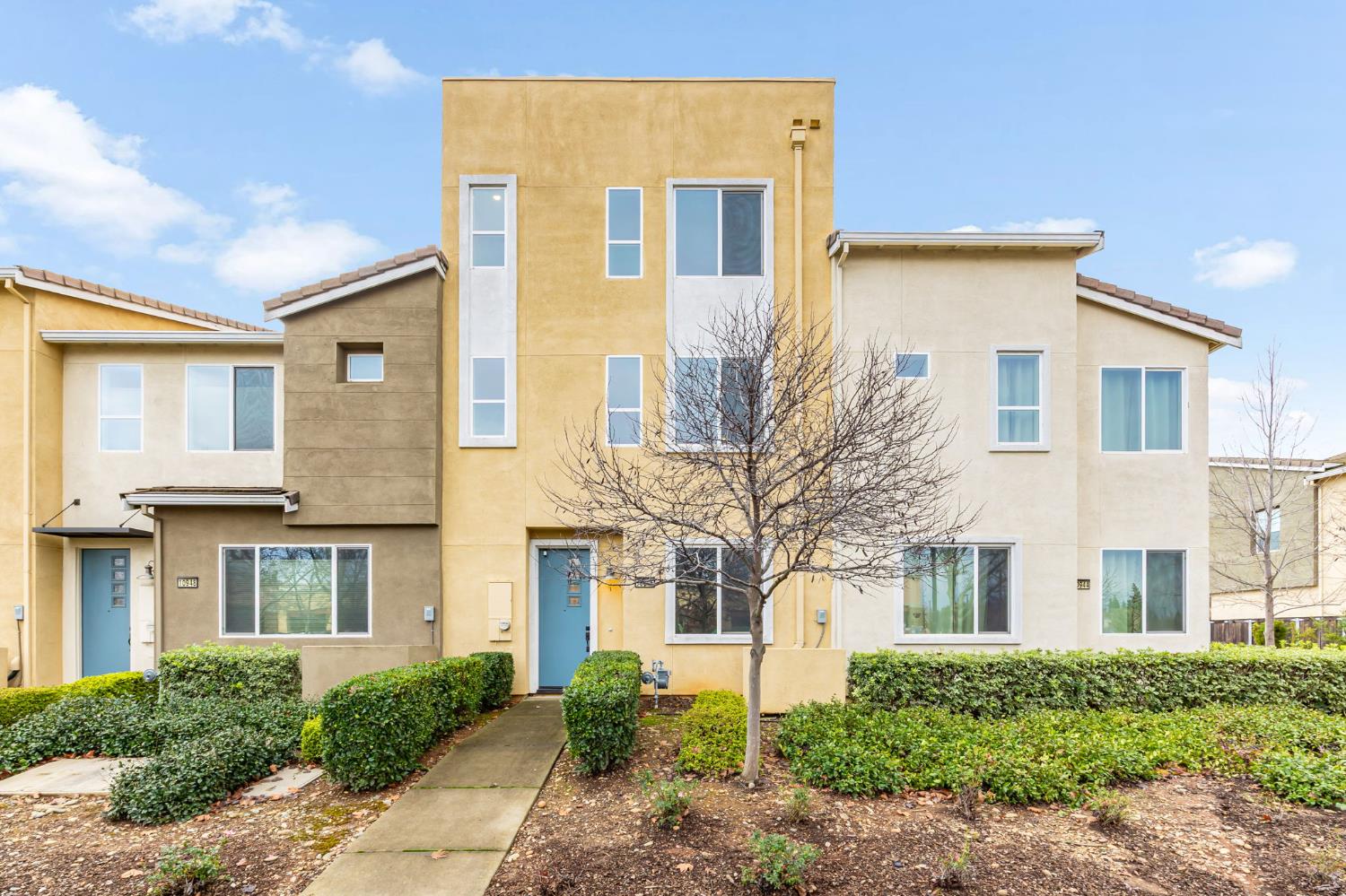 10946 International Drive