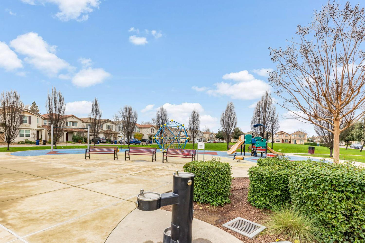 10946 International Drive