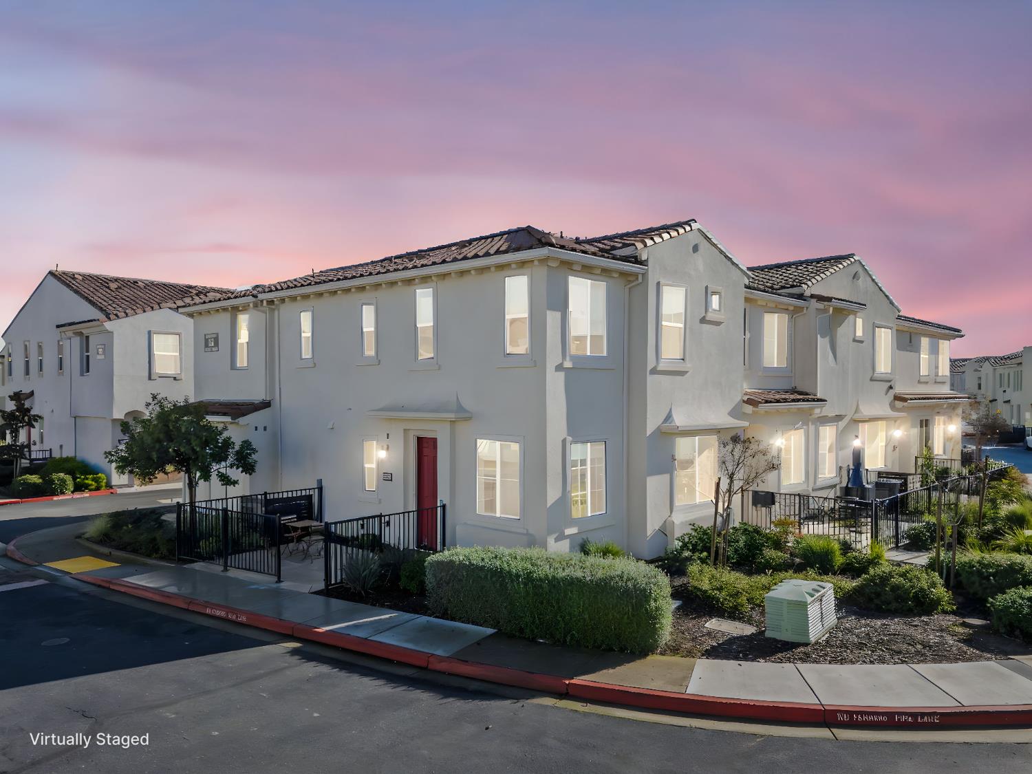 5301 E Commerce Way 54101