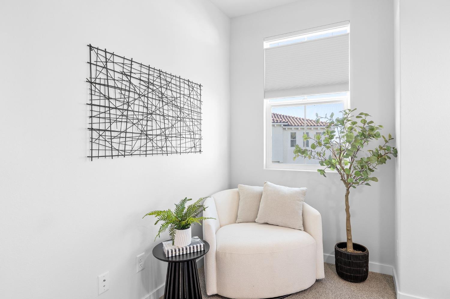 5301 E Commerce Way 54101