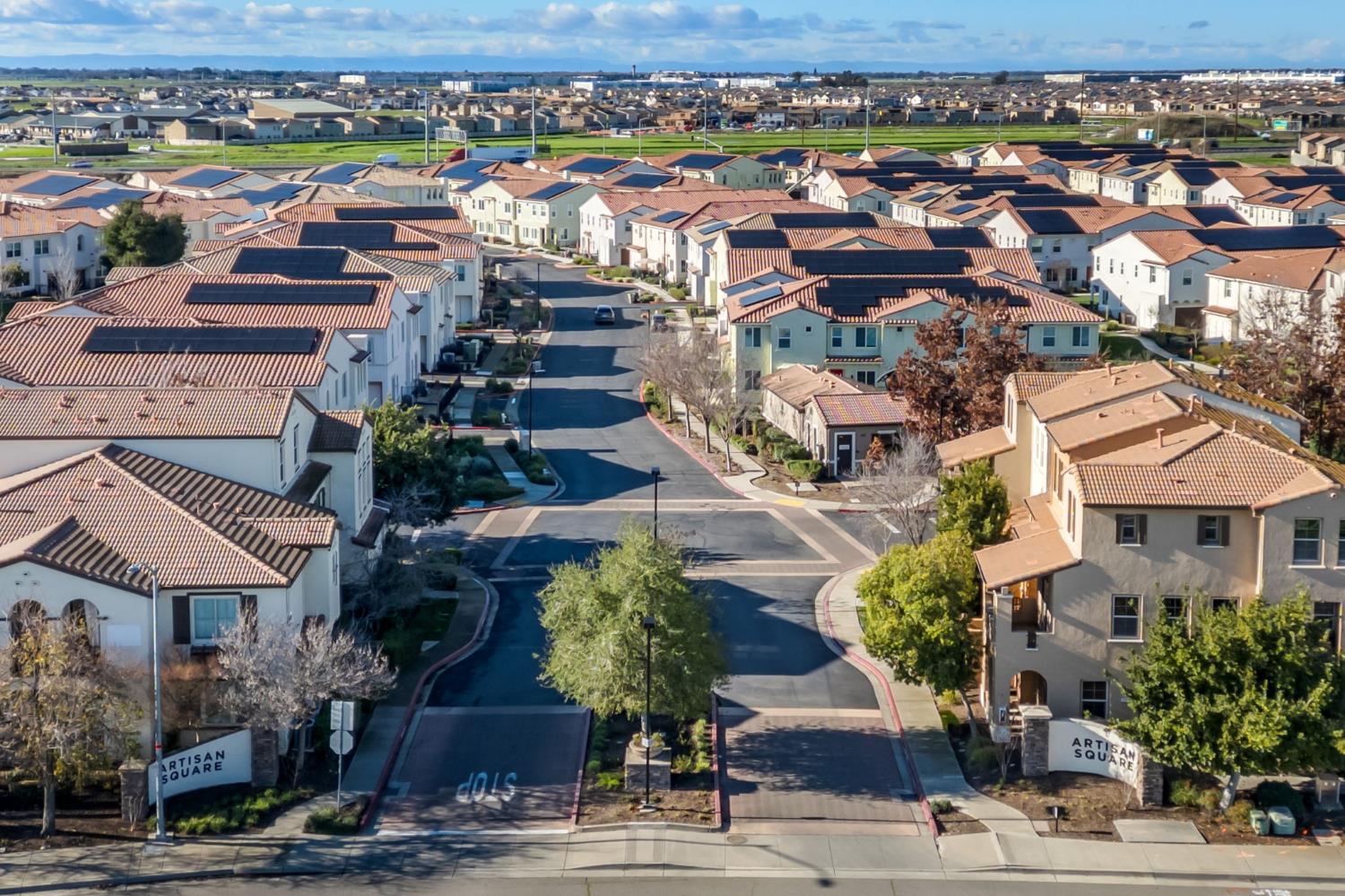 5301 E Commerce Way 54101