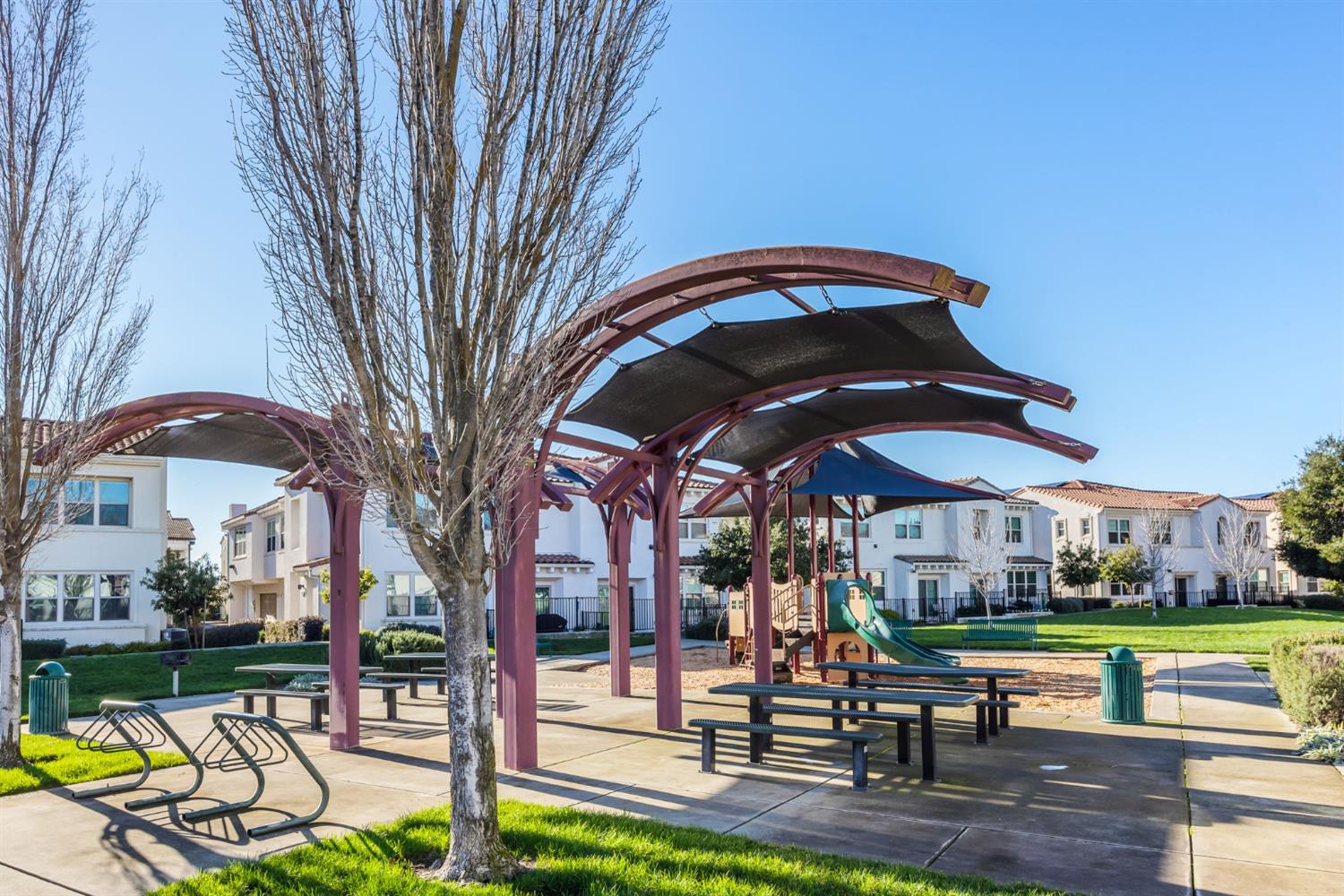 5301 E Commerce Way 54101