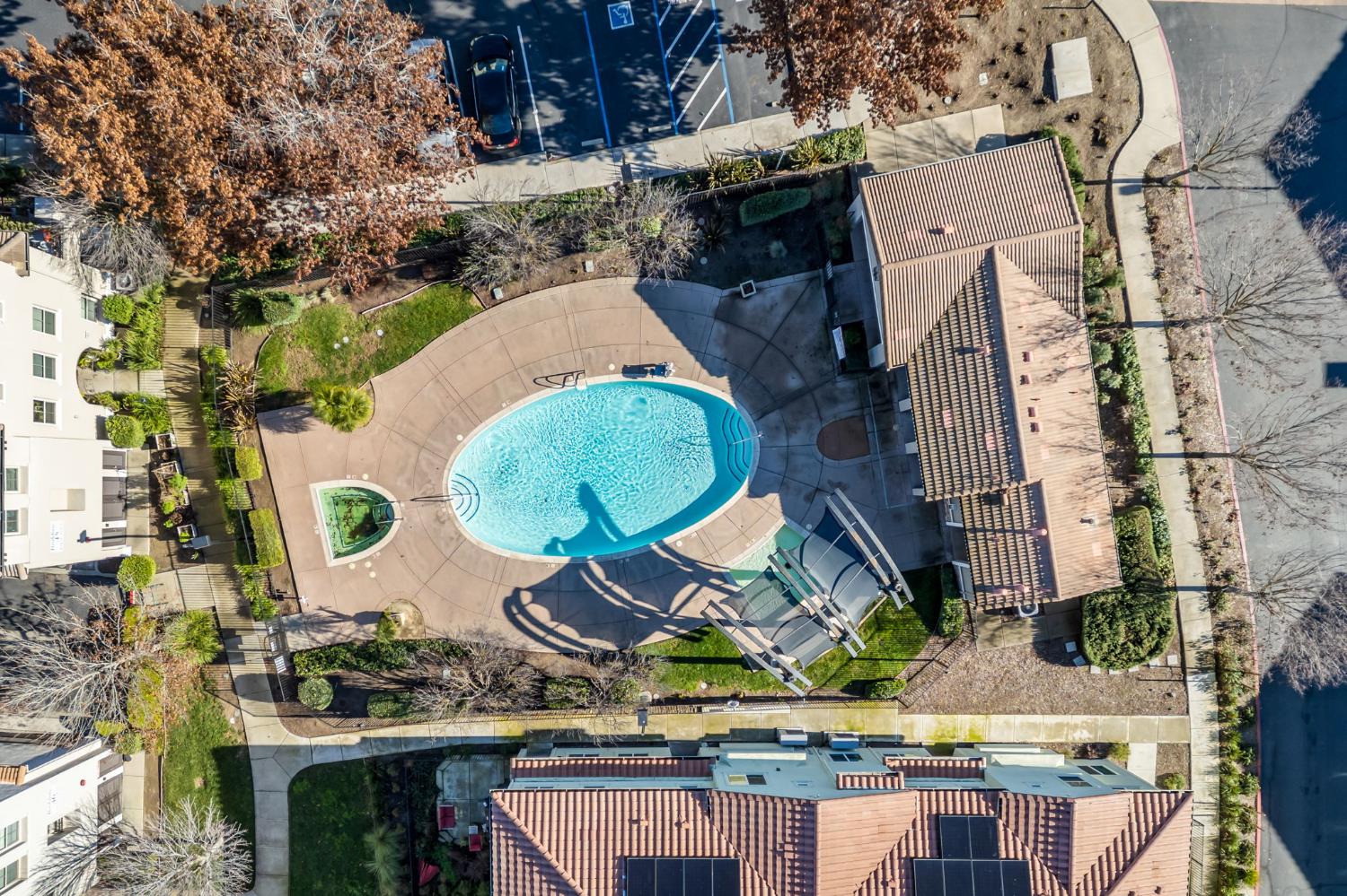 5301 E Commerce Way 54101