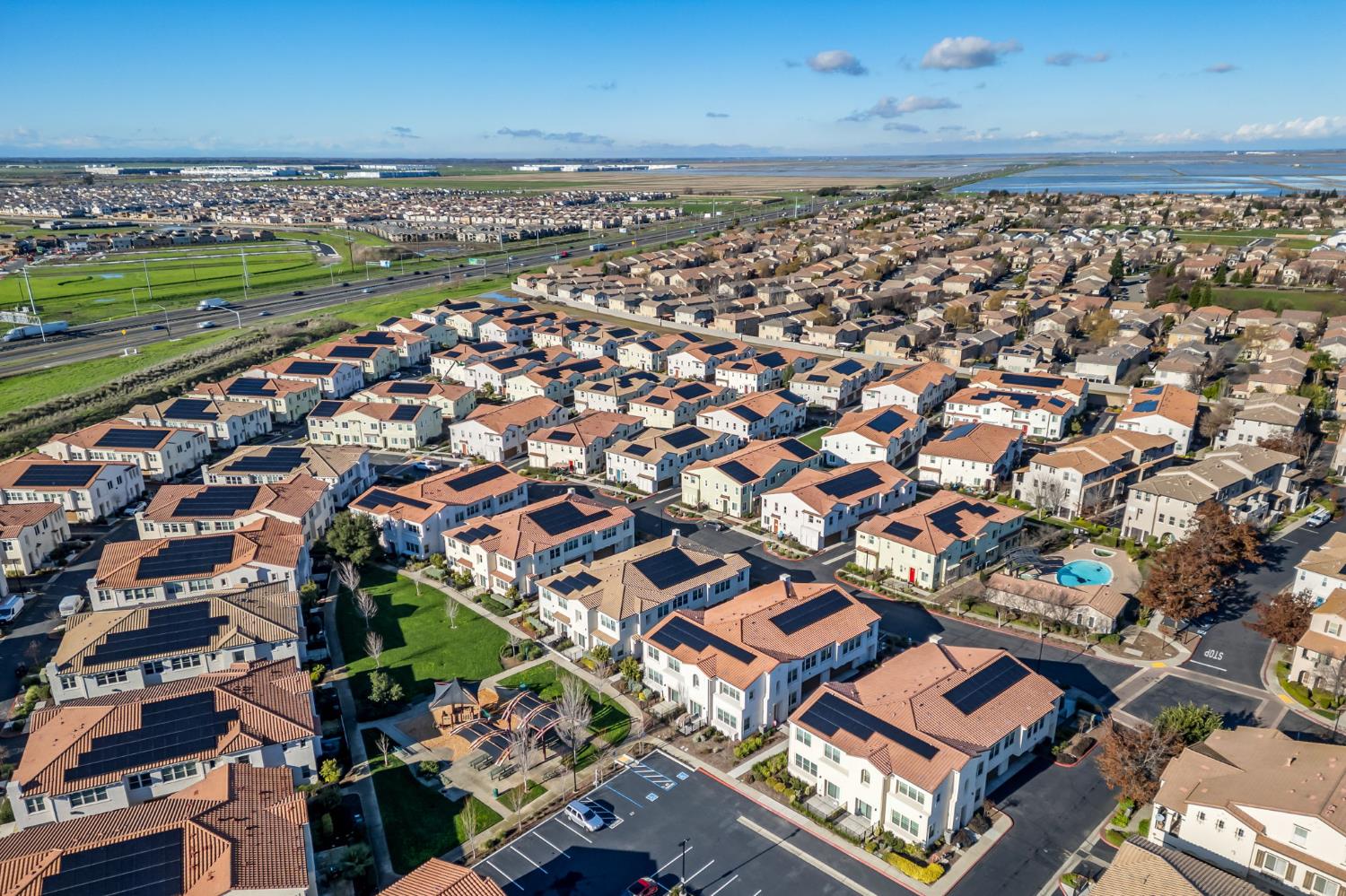 5301 E Commerce Way 54101