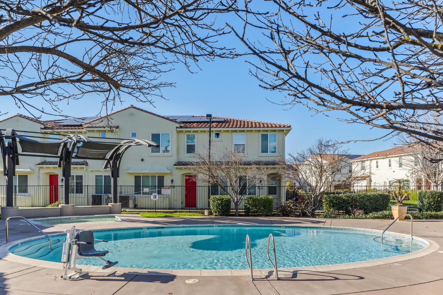 5301 E Commerce Way 54101