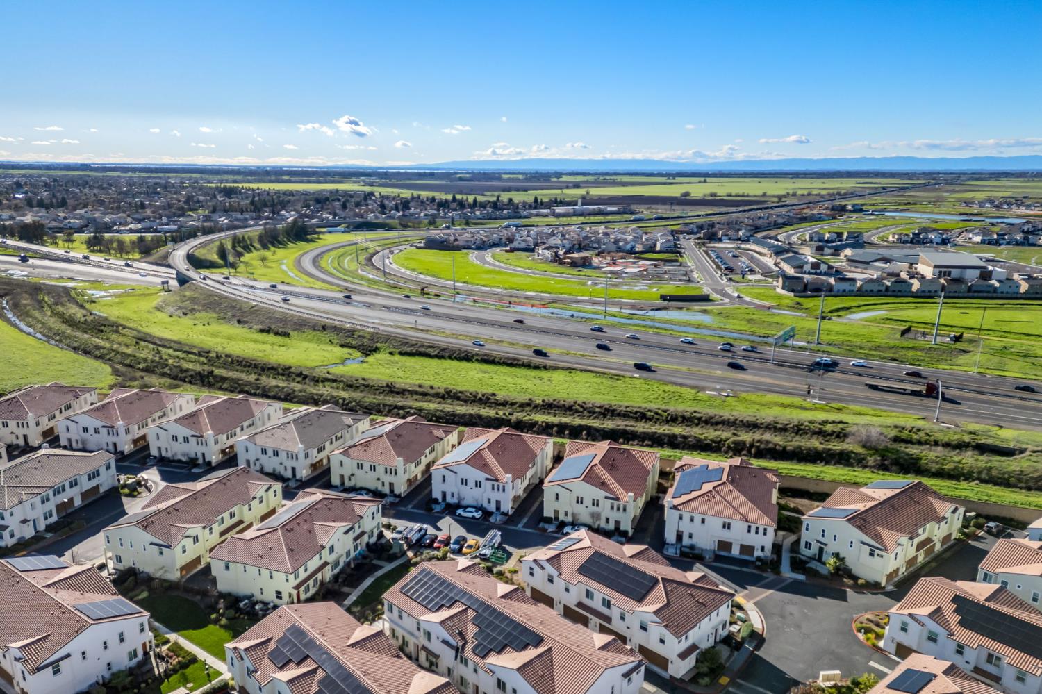 5301 E Commerce Way 54101