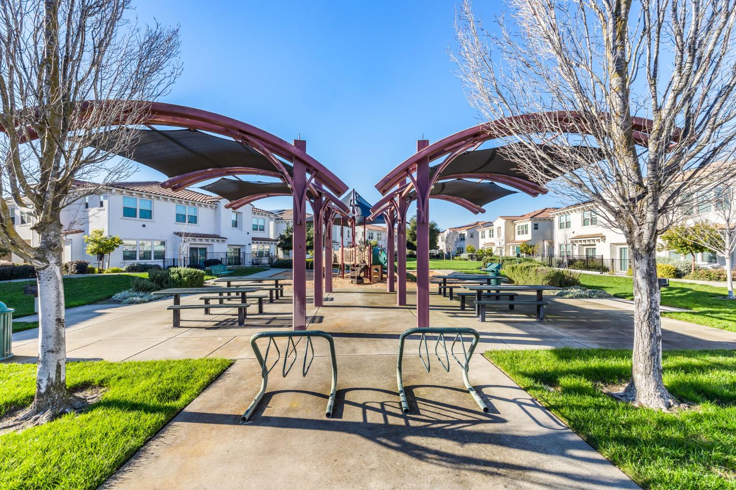 5301 E Commerce Way 54101