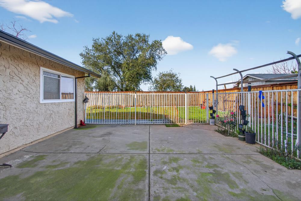 10185 Countryside Way