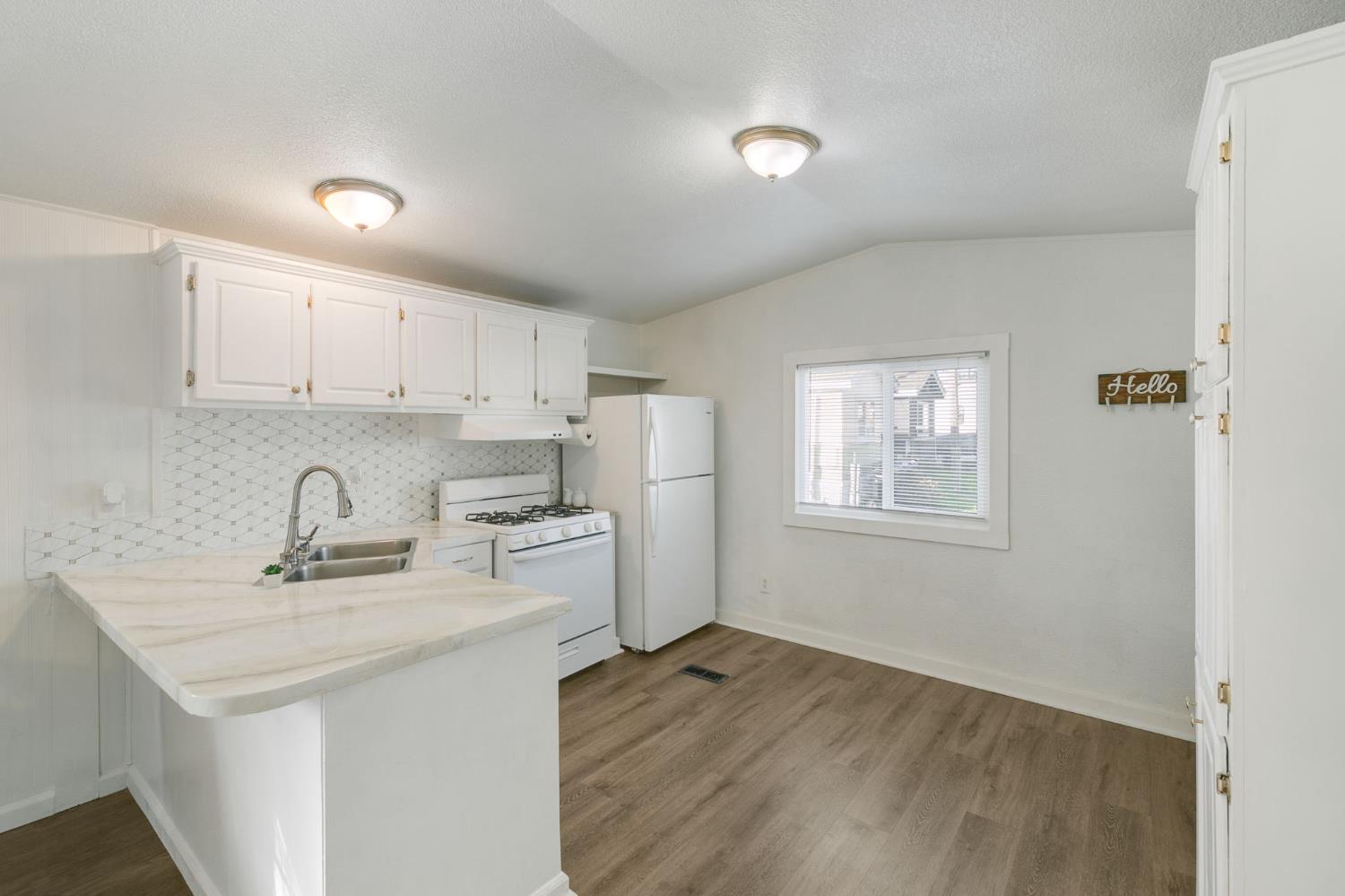 5000 Auburn Boulevard 40