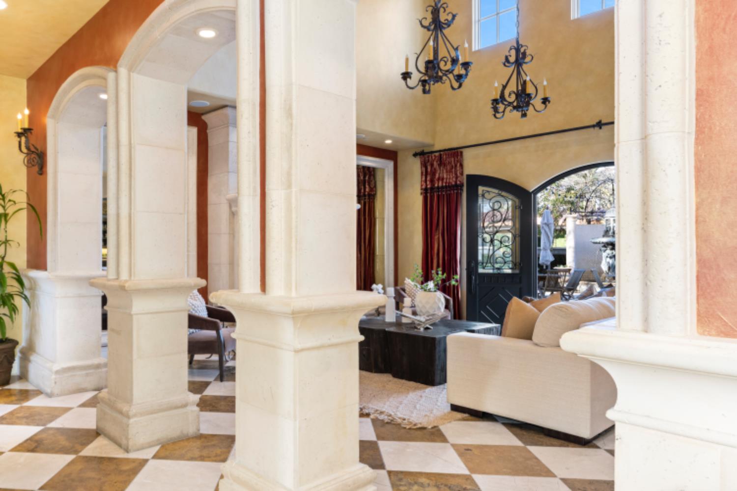 1210 Arden Hills Lane