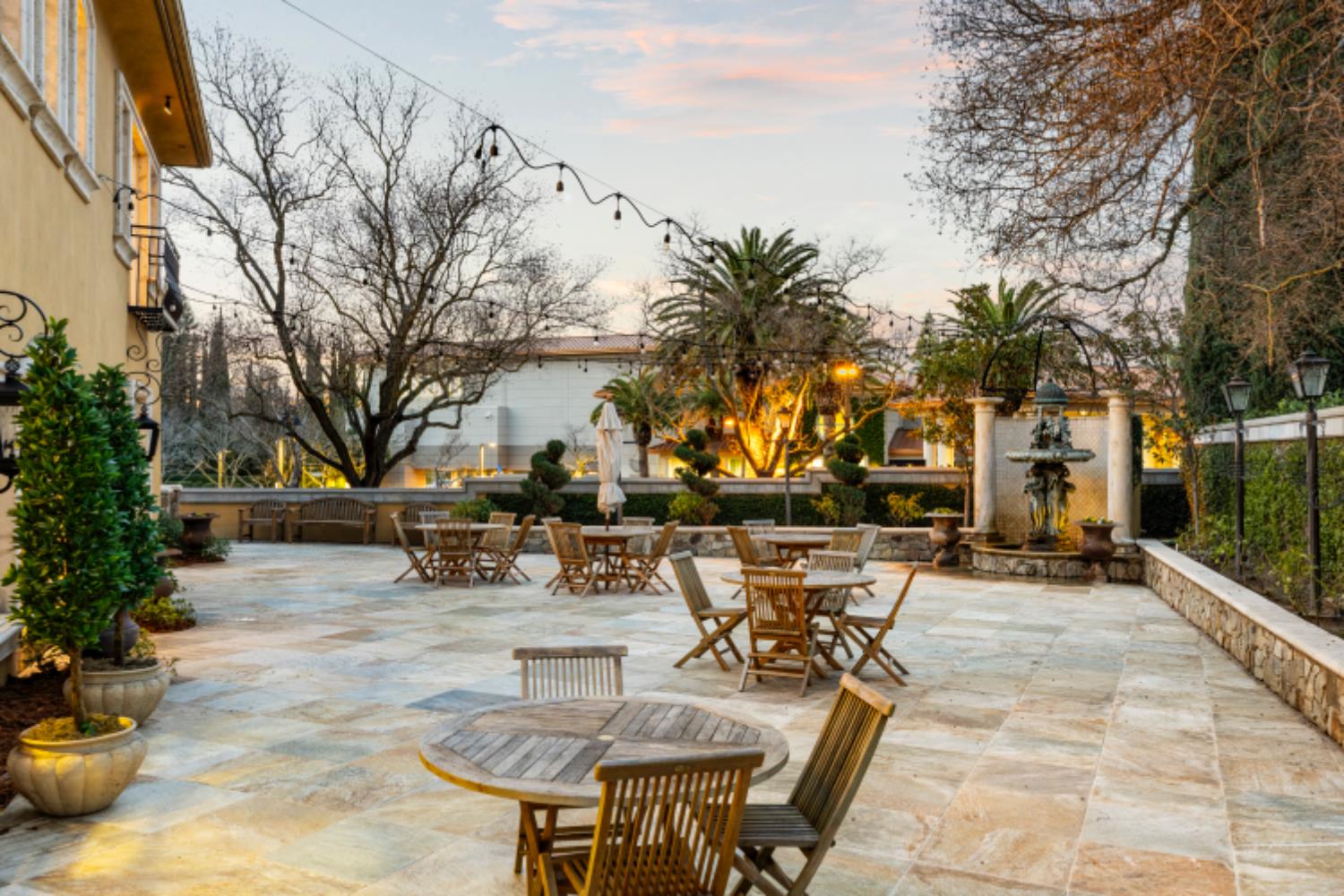 1210 Arden Hills Lane