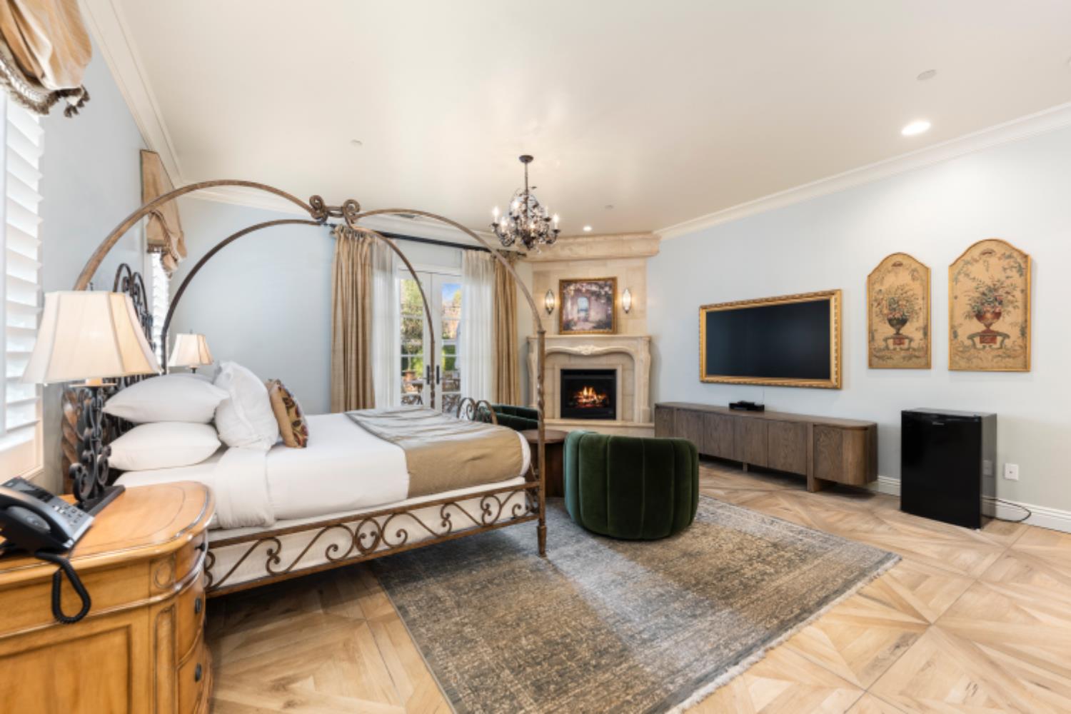 1210 Arden Hills Lane