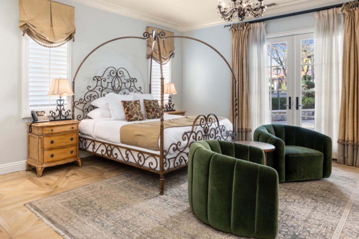 1210 Arden Hills Lane