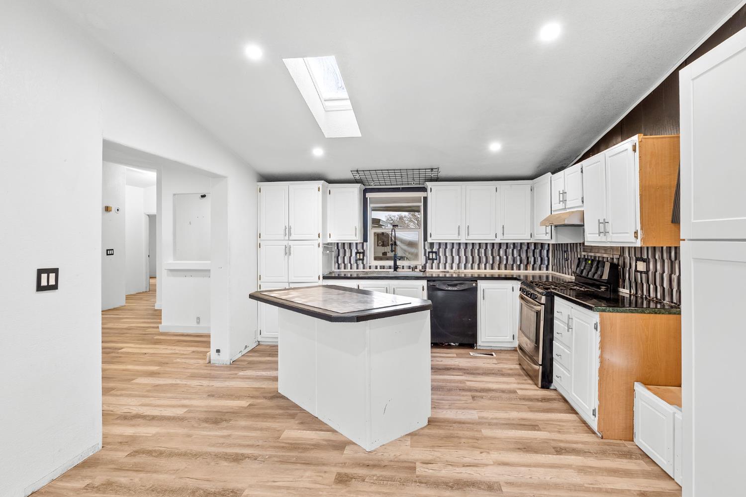 6203 Webster Lane 63