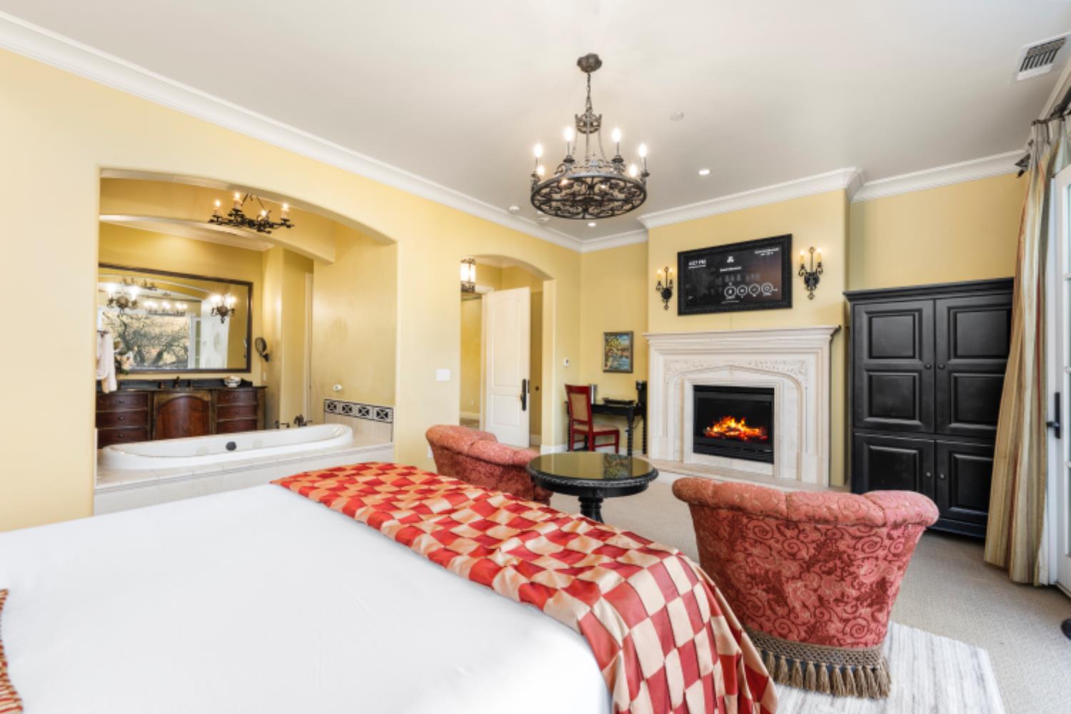 1210 Arden Hills Lane