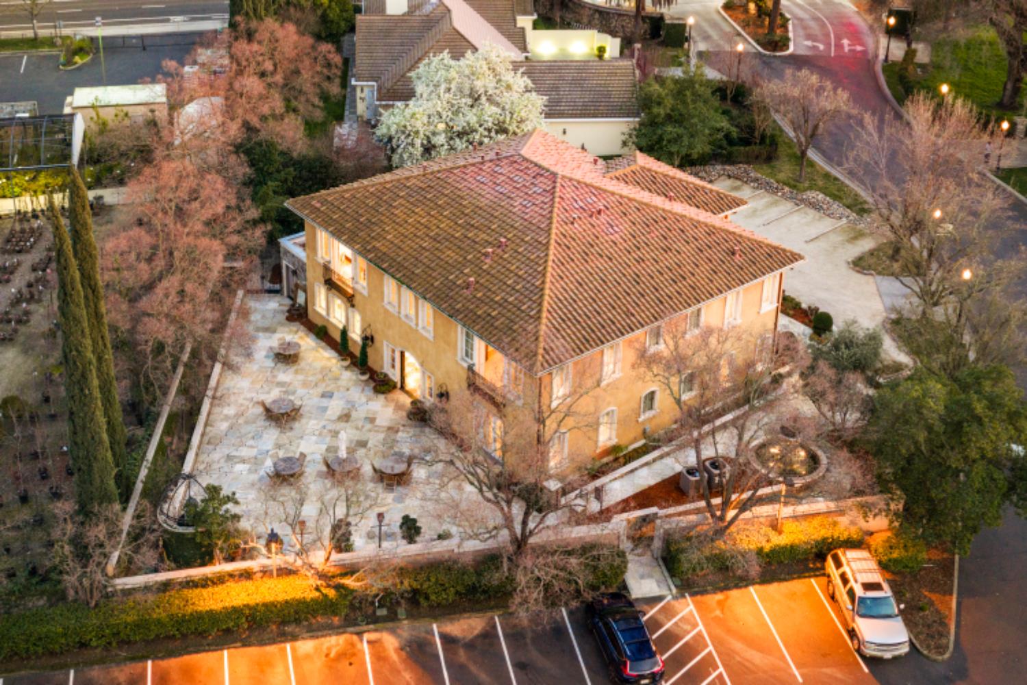 1210 Arden Hills Lane