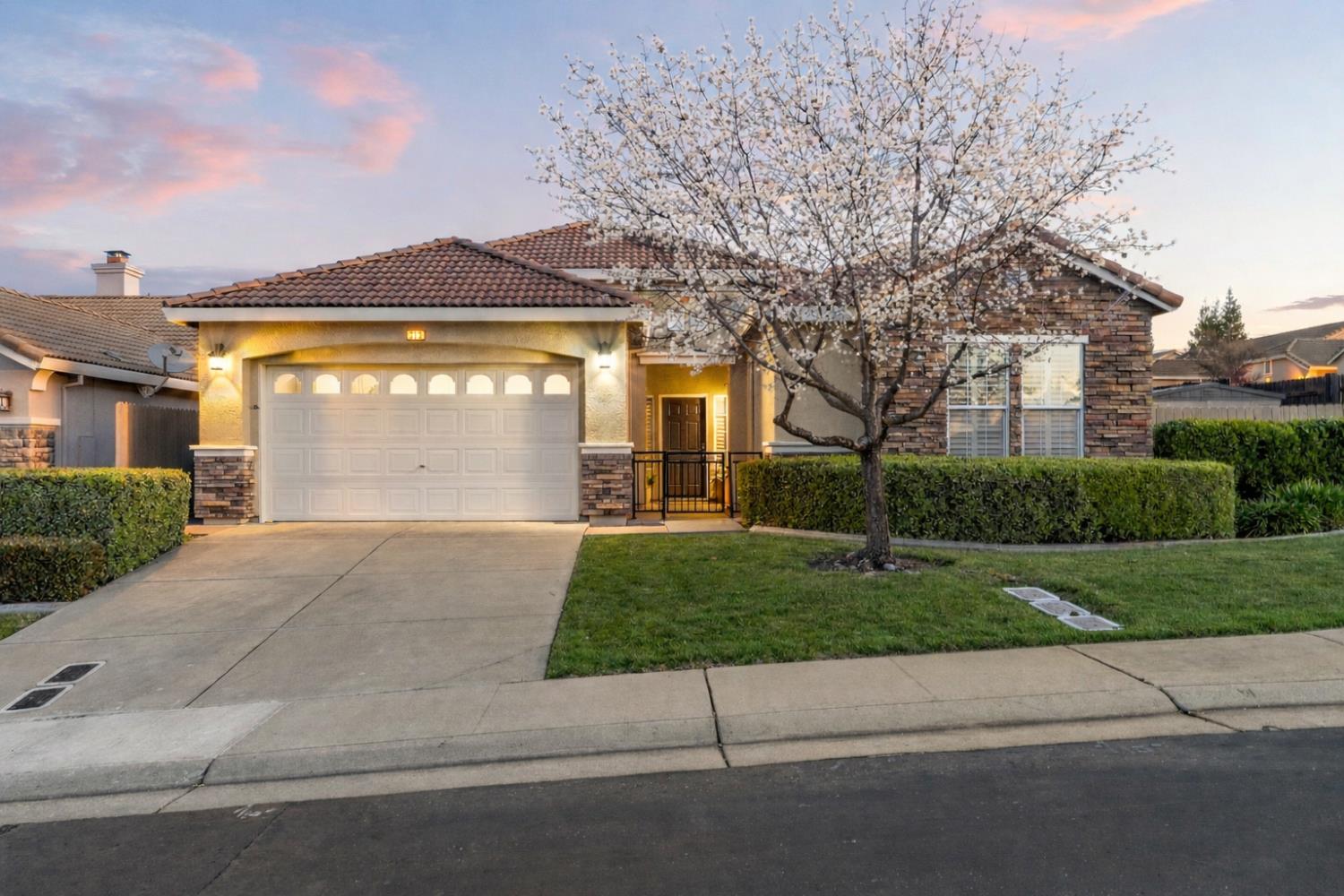 313 Nature Walk Court