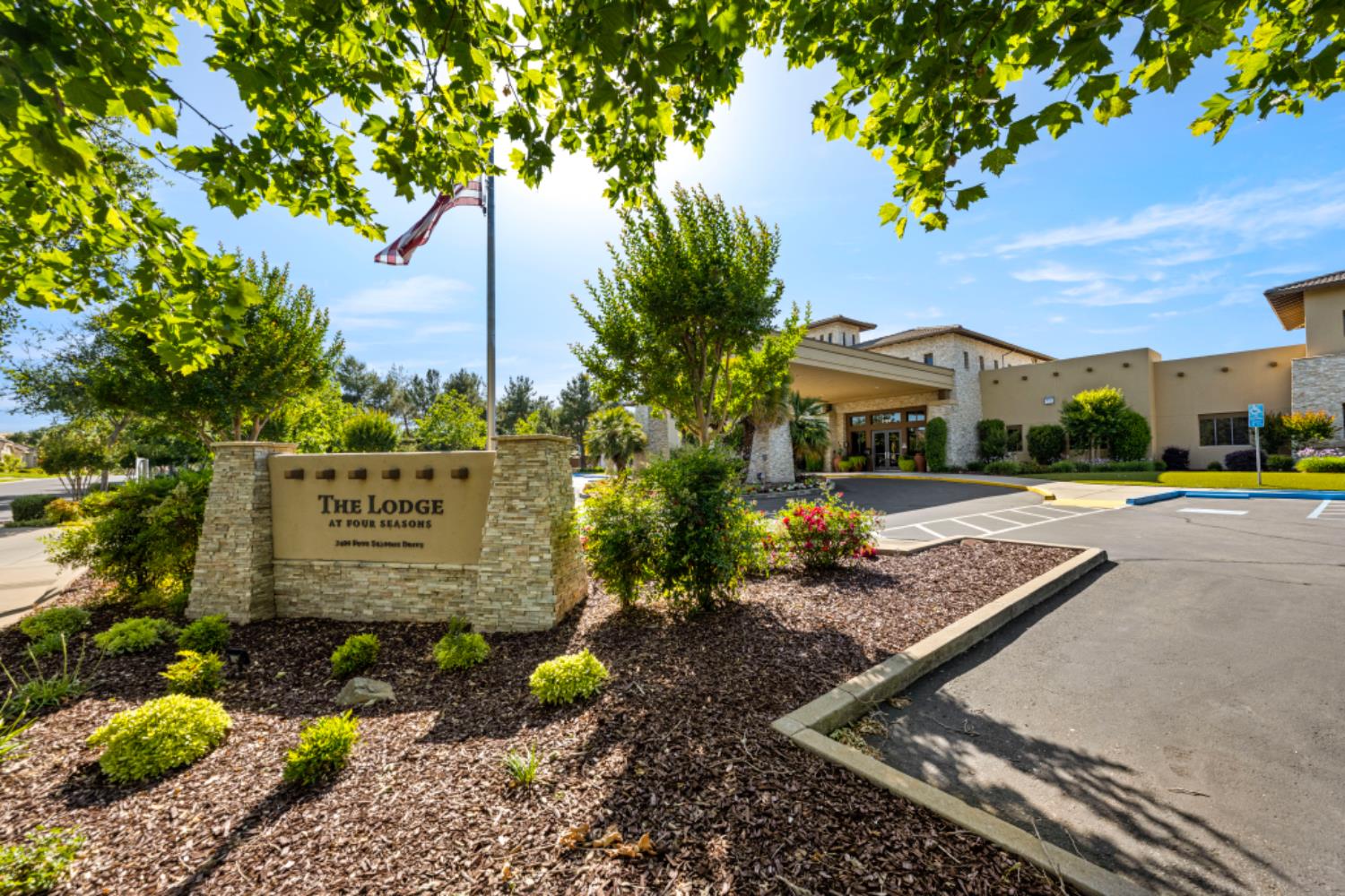 313 Nature Walk Court