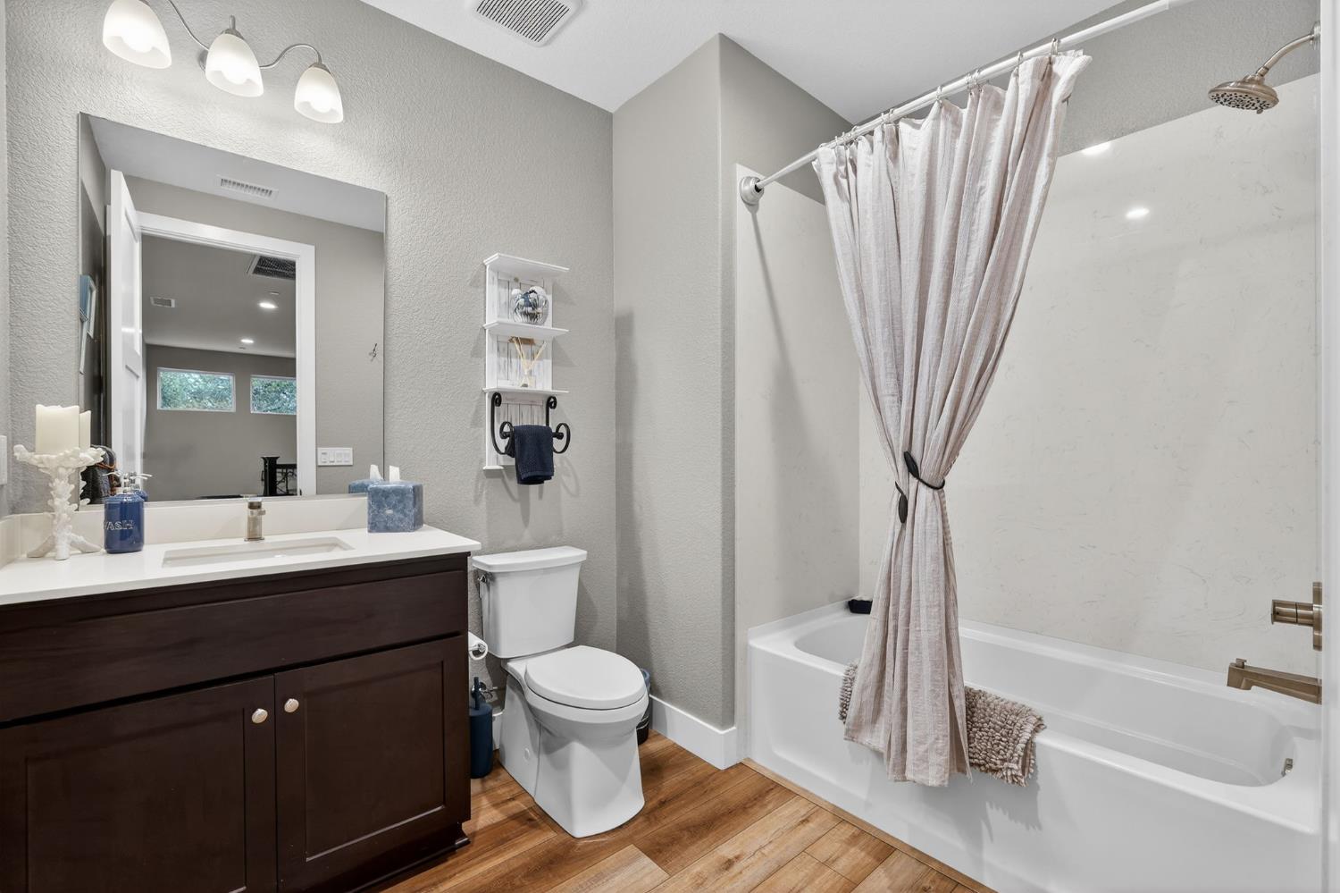 1132 Sierra Oaks Drive