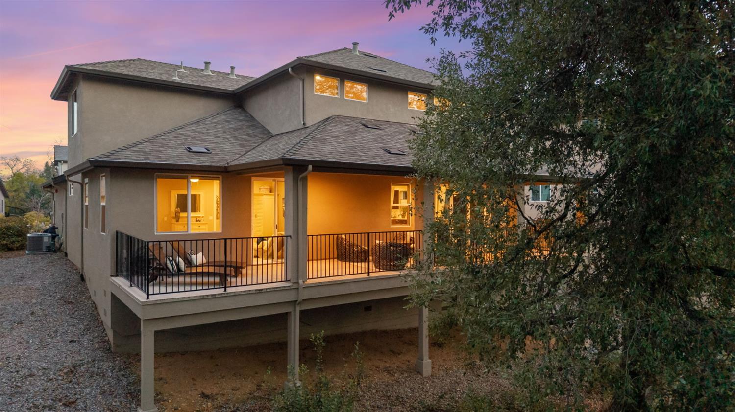 1132 Sierra Oaks Drive