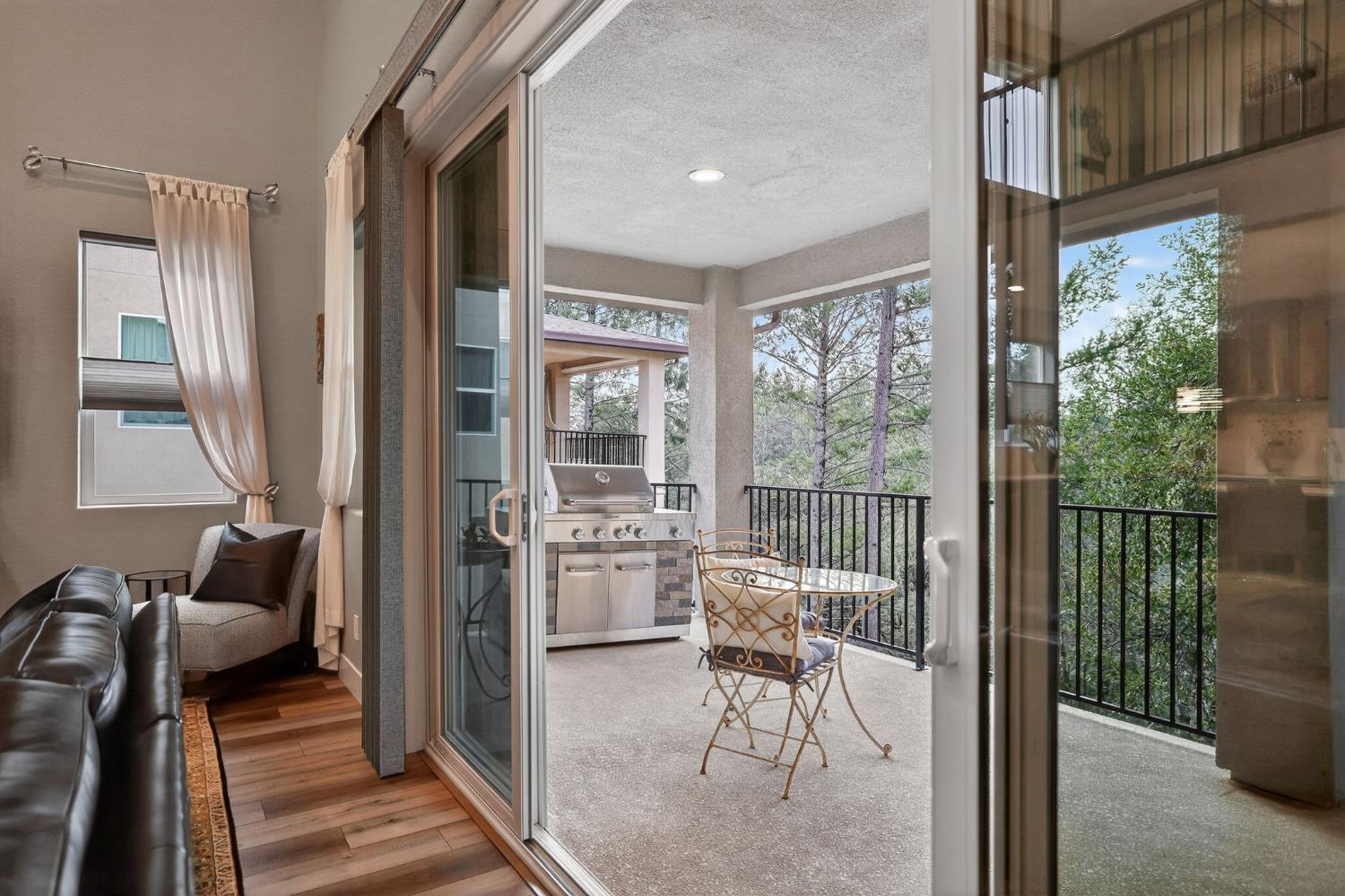 1132 Sierra Oaks Drive