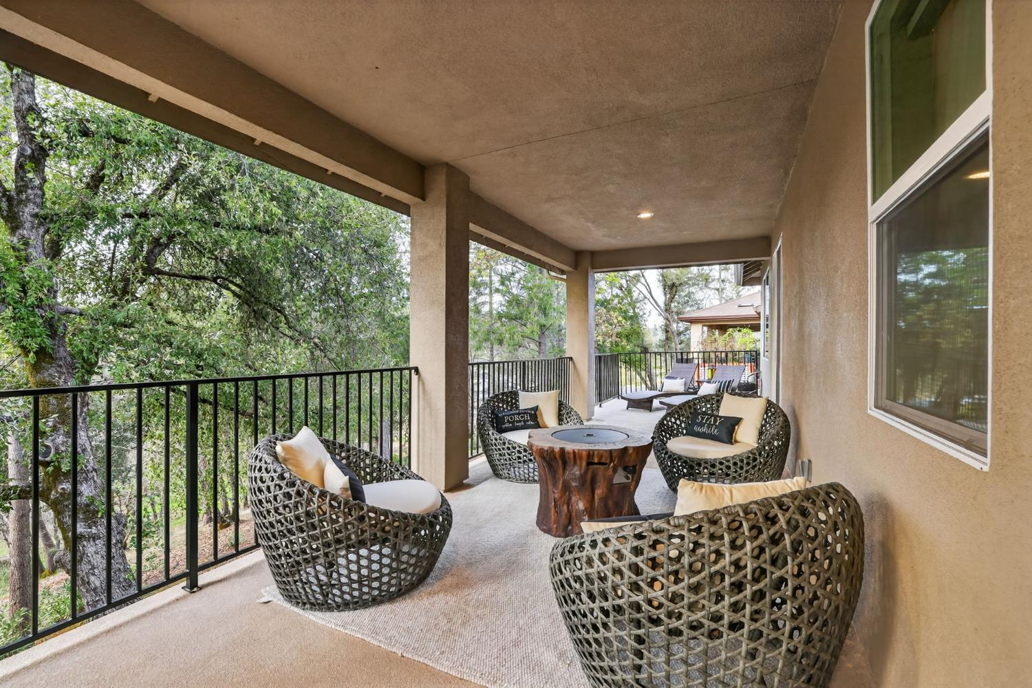 1132 Sierra Oaks Drive