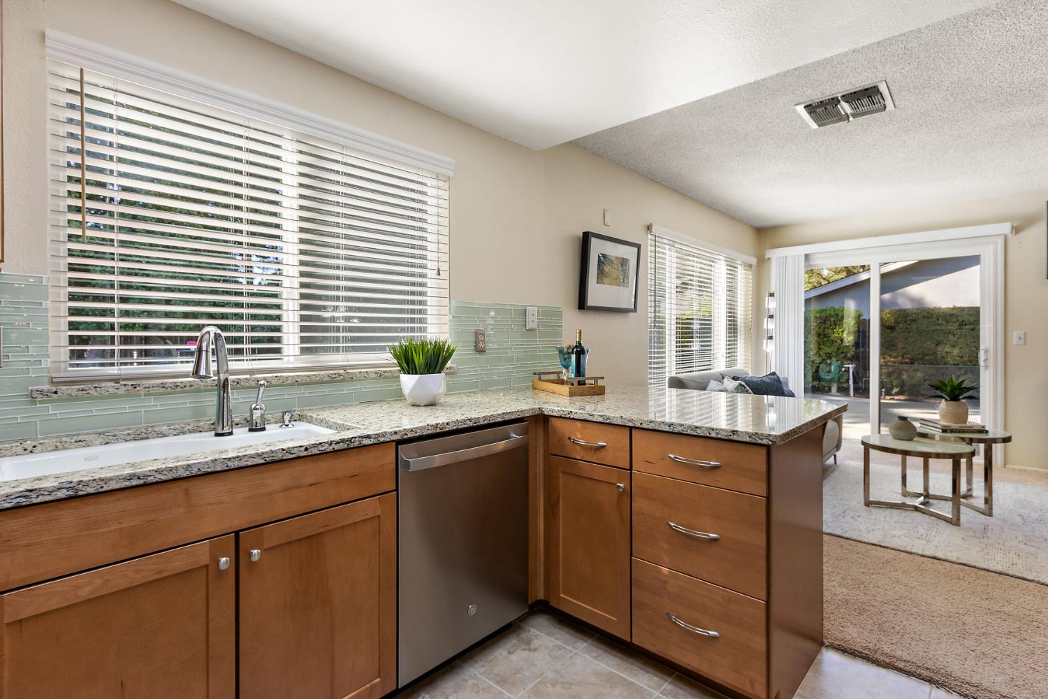 58 Rambleoak Circle