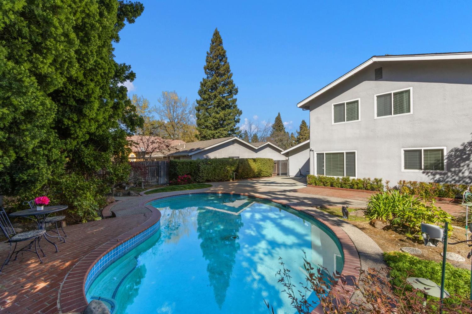 58 Rambleoak Circle